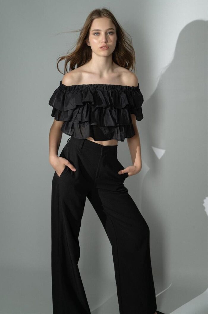 Cropped-Top-me-volan